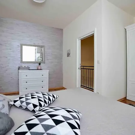 Apartment Mauri 1 بوريتش